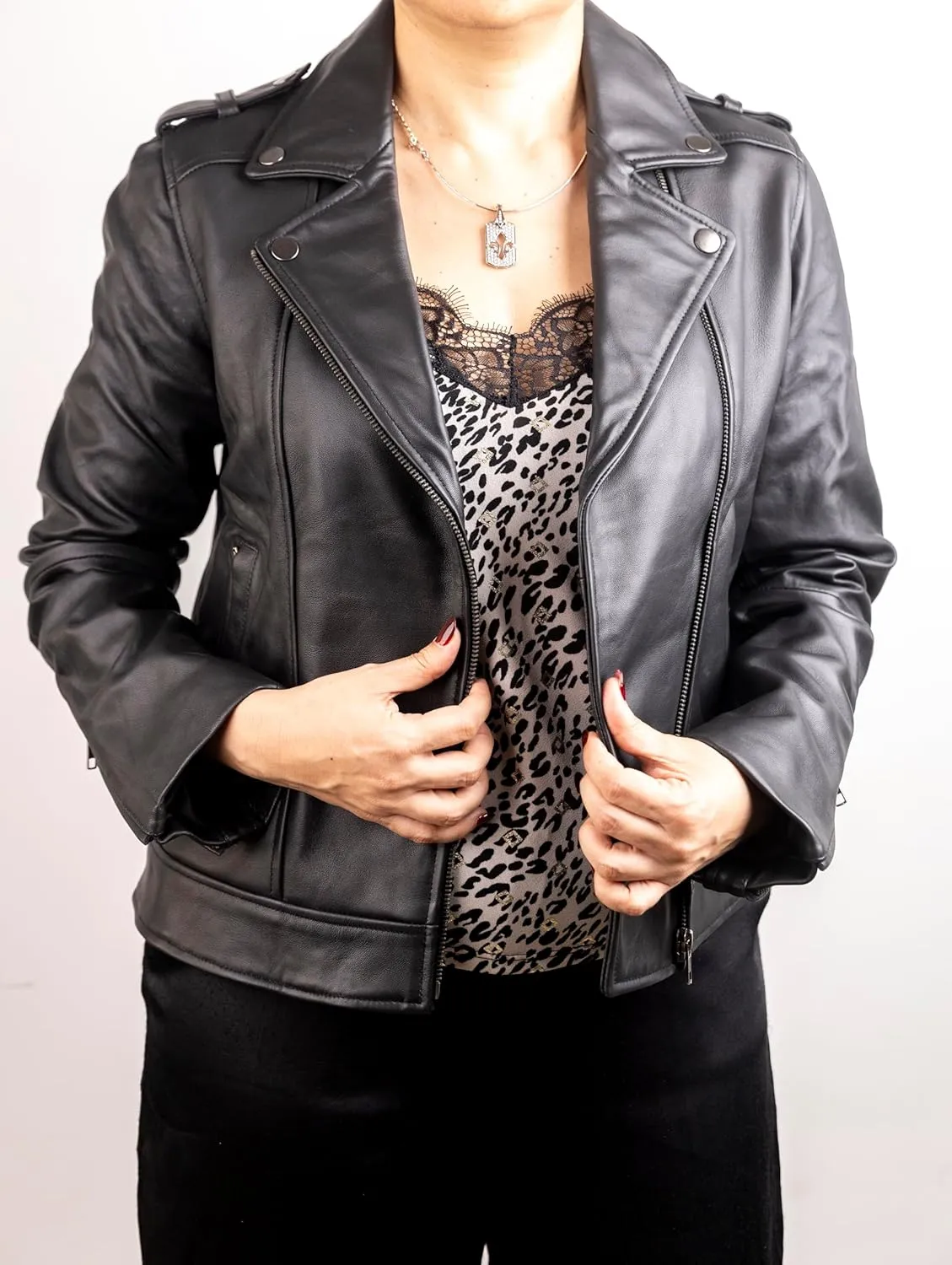 Women's Leather Jackets - Black Real Genuine Leather Slim Fit Motorcycle Jacket Zip Up Moto Biker Short Coat